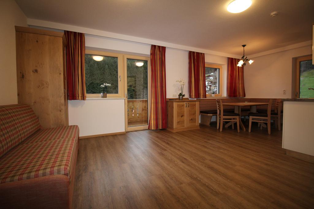 Apart Geisler Mayrhofen Szoba fotó